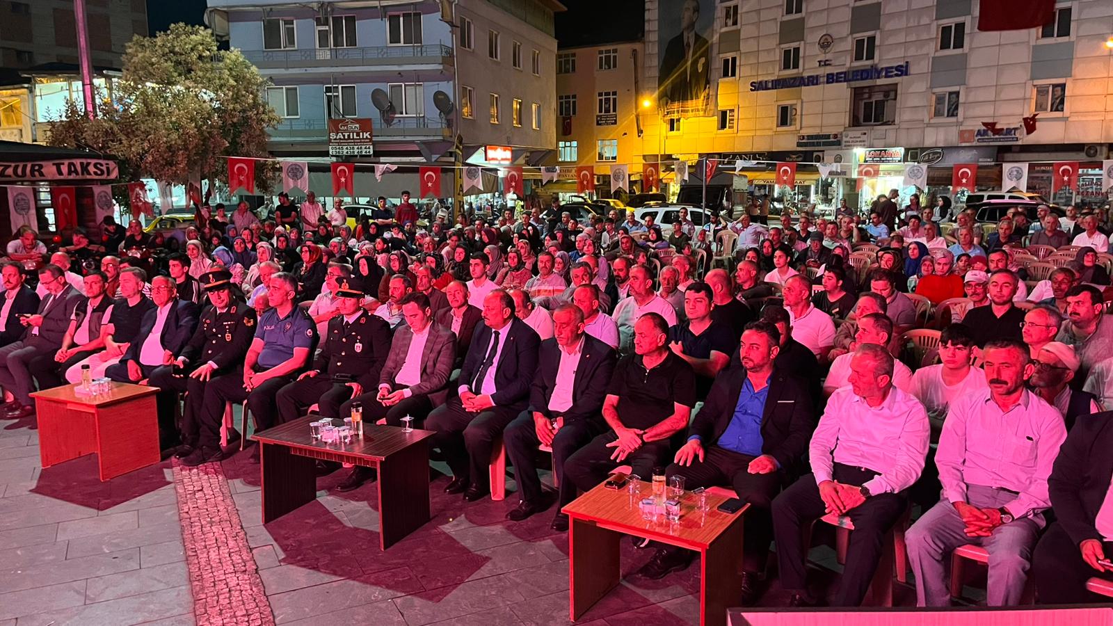 SALIPAZARI 15 TEMMUZ’DA MEYDANI DOLDURDU